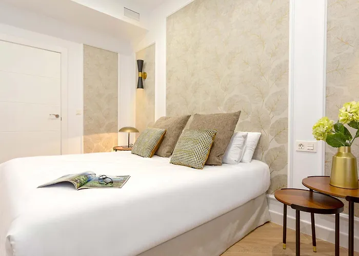 Genteel Capiteles Appartement *