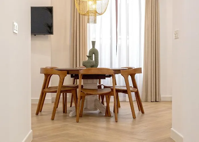 Апартаменты Genteel Capiteles